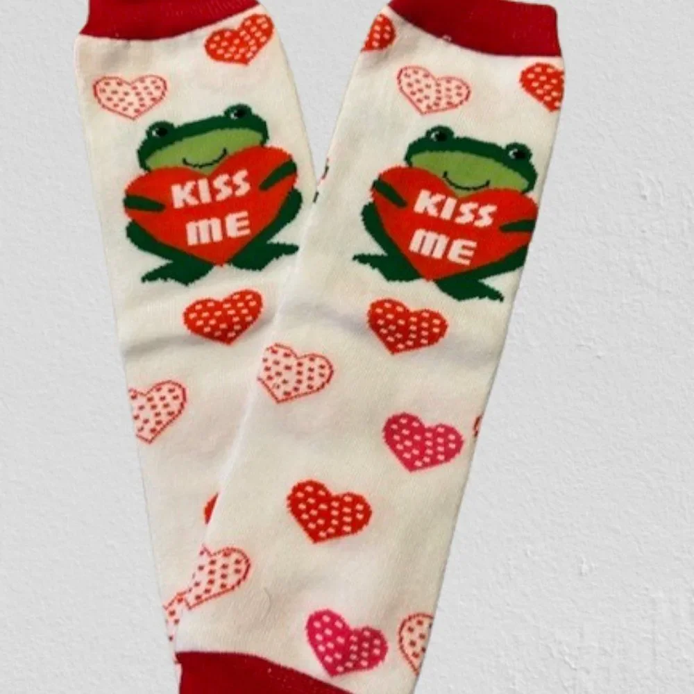 Kiss Me Legwarmers (2)   4182  NWT Boutique